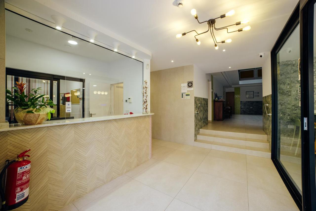 Apartamentos Palm Court Benidorm Kültér fotó