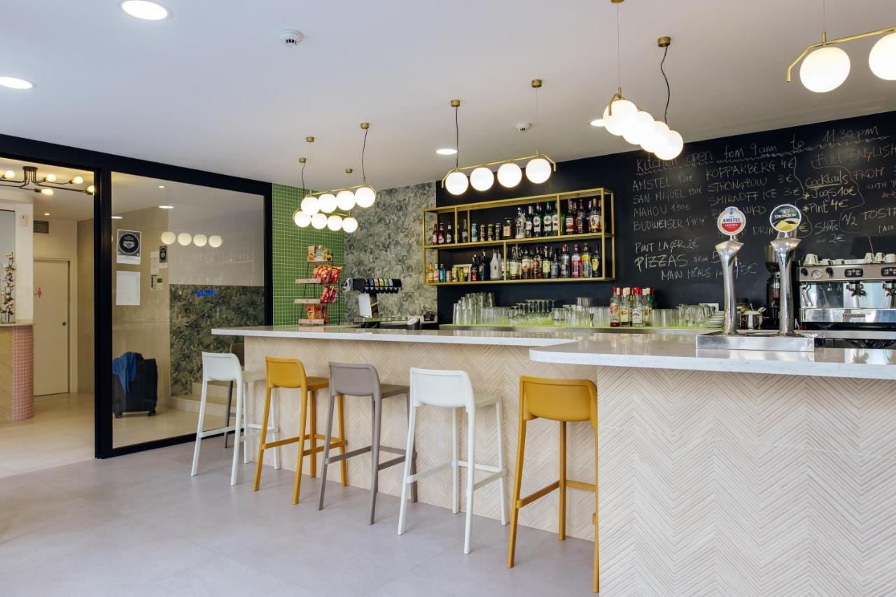 Apartamentos Palm Court Benidorm Kültér fotó