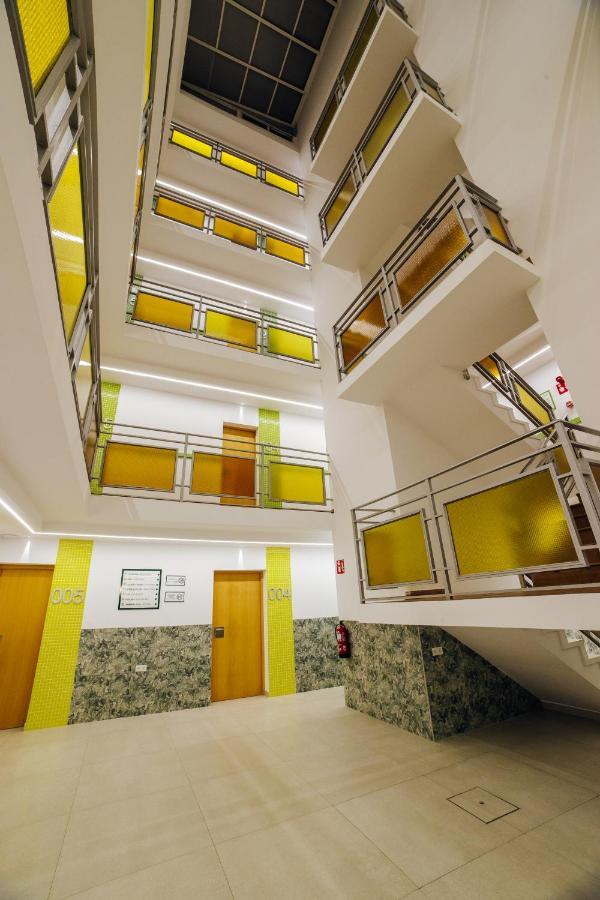 Apartamentos Palm Court Benidorm Kültér fotó