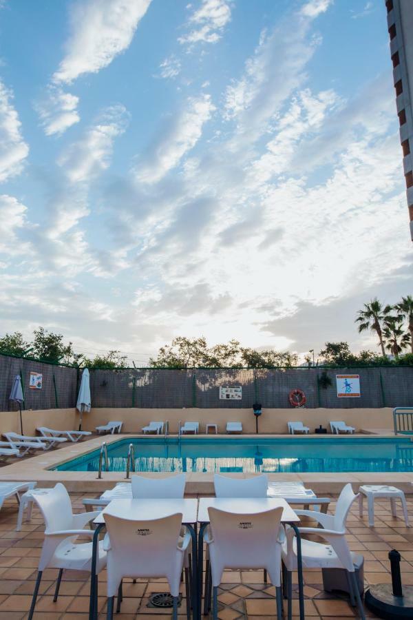 Apartamentos Palm Court Benidorm Kültér fotó